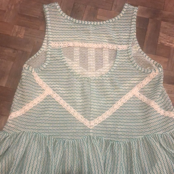 Free People Green Cream Open Knit Tank Peplum Hem Size XS - Picture 8 of 8